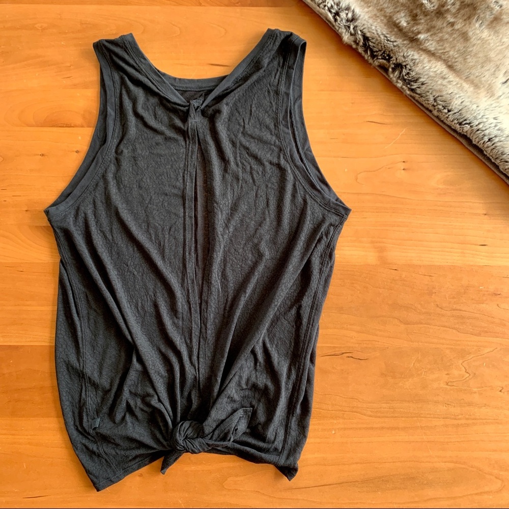 Lululemon Size 8 All Tied Up Tank Sheer Black